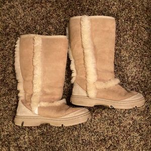UGG Sundance Boots
